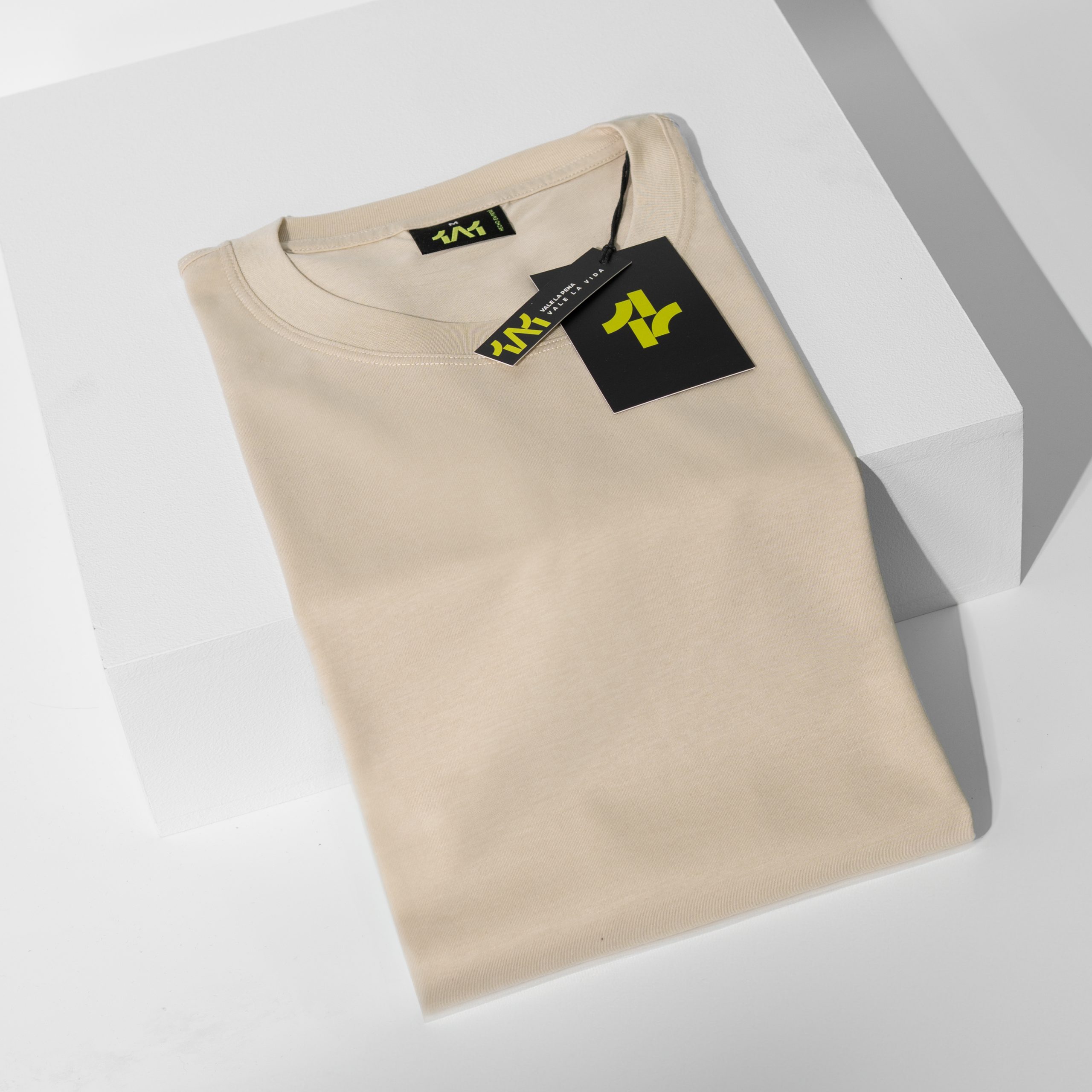 Básica Regular Fit Camel
